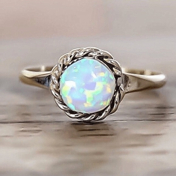 Gorgeous opal ring set - Picture 3 of 4